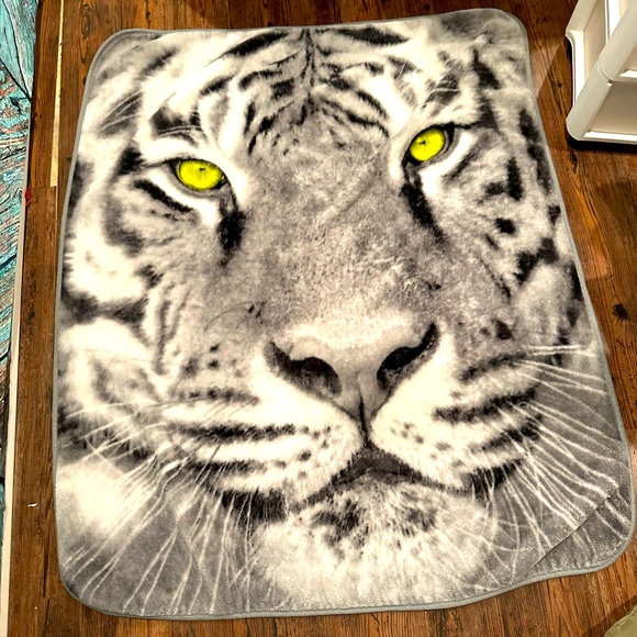 Siberian Tiger Fleece Blanket 5 by 4 - Picture 1 of 4